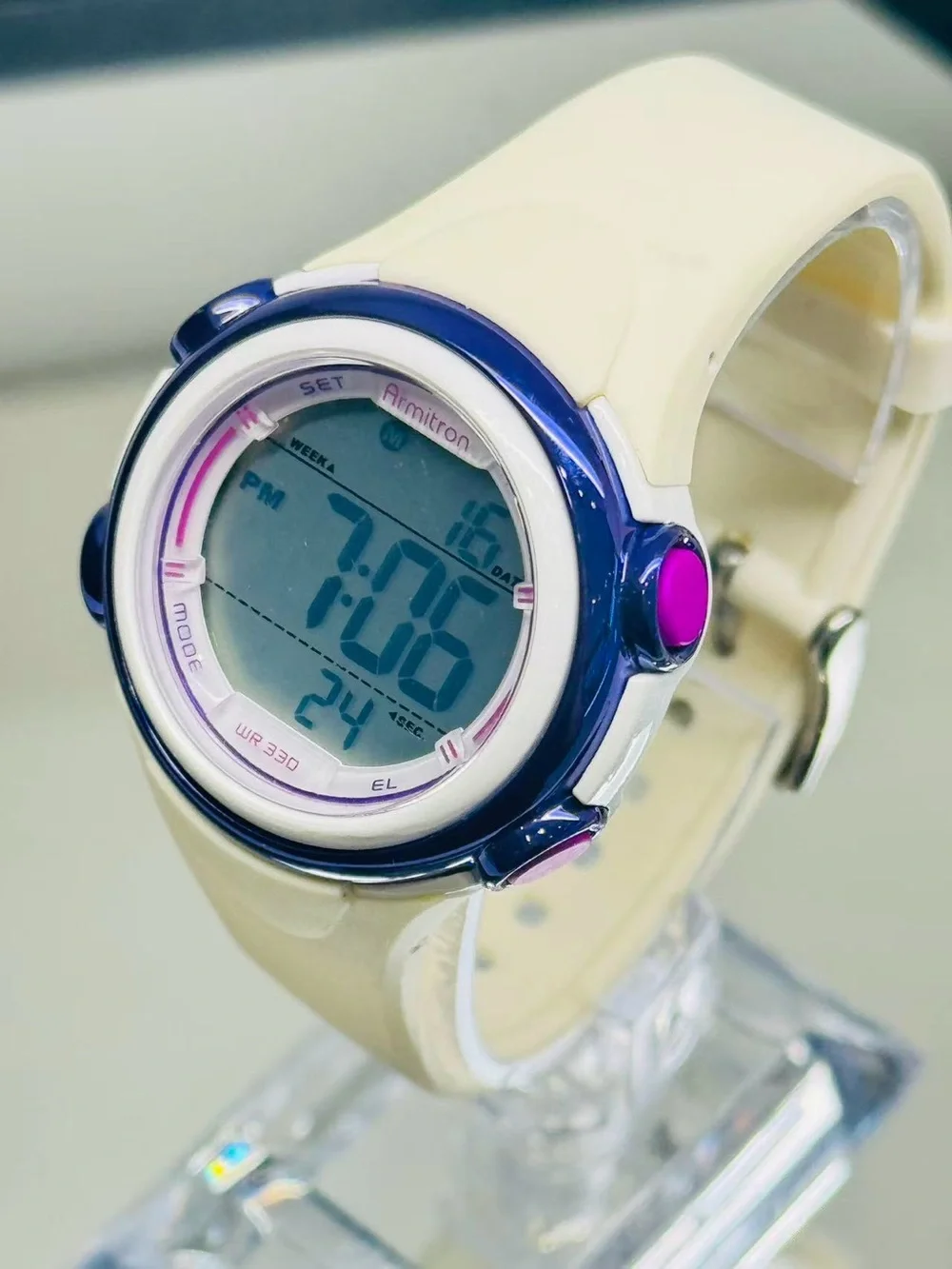 Armitron All-Sport Digital Women’s Watch WR330 Chronograph New Battery Working